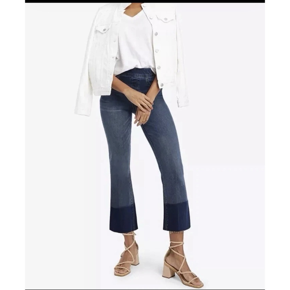 SPANX Cropped Flare Jeans Womens M Blue Medium Wash Pull On Raw Hem Stretch